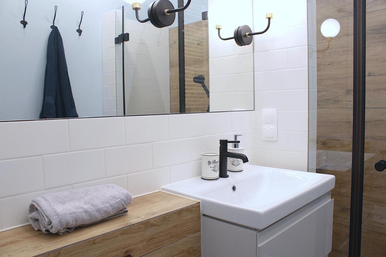 Kana - Stylish Apartment In Krakow Pomorska - Close, Wifi, Smart Tv Kültér fotó